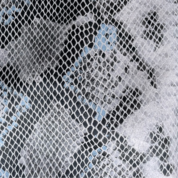 Olivaceous faux snakeskin mini skirt size Large - Picture 3 of 4